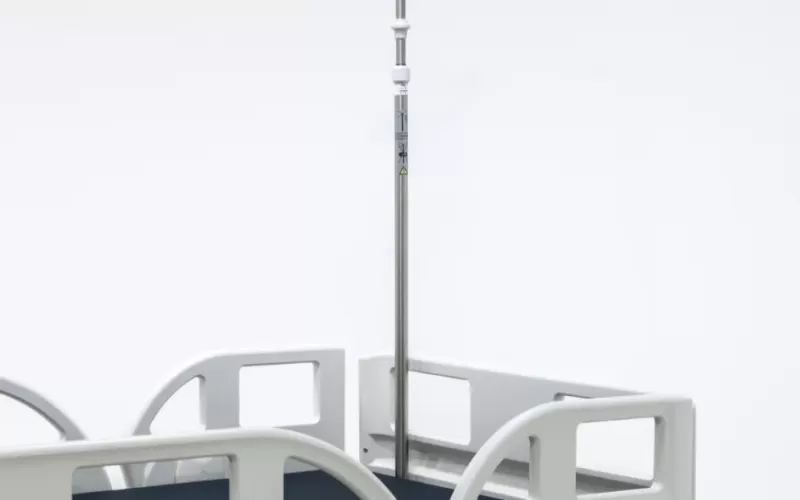 IV POLES