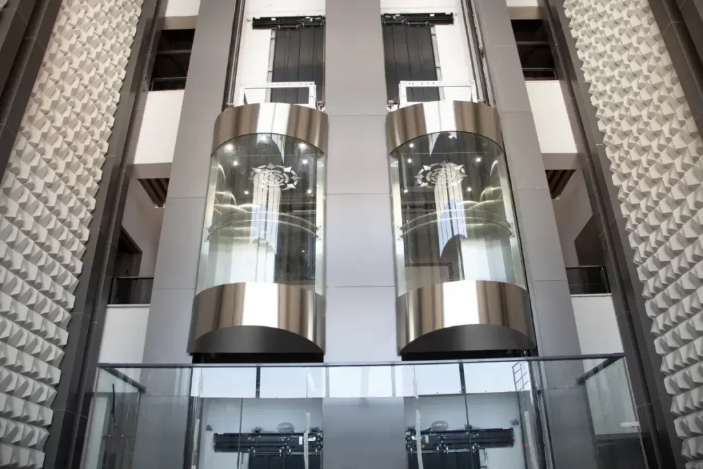 Cargo Lift